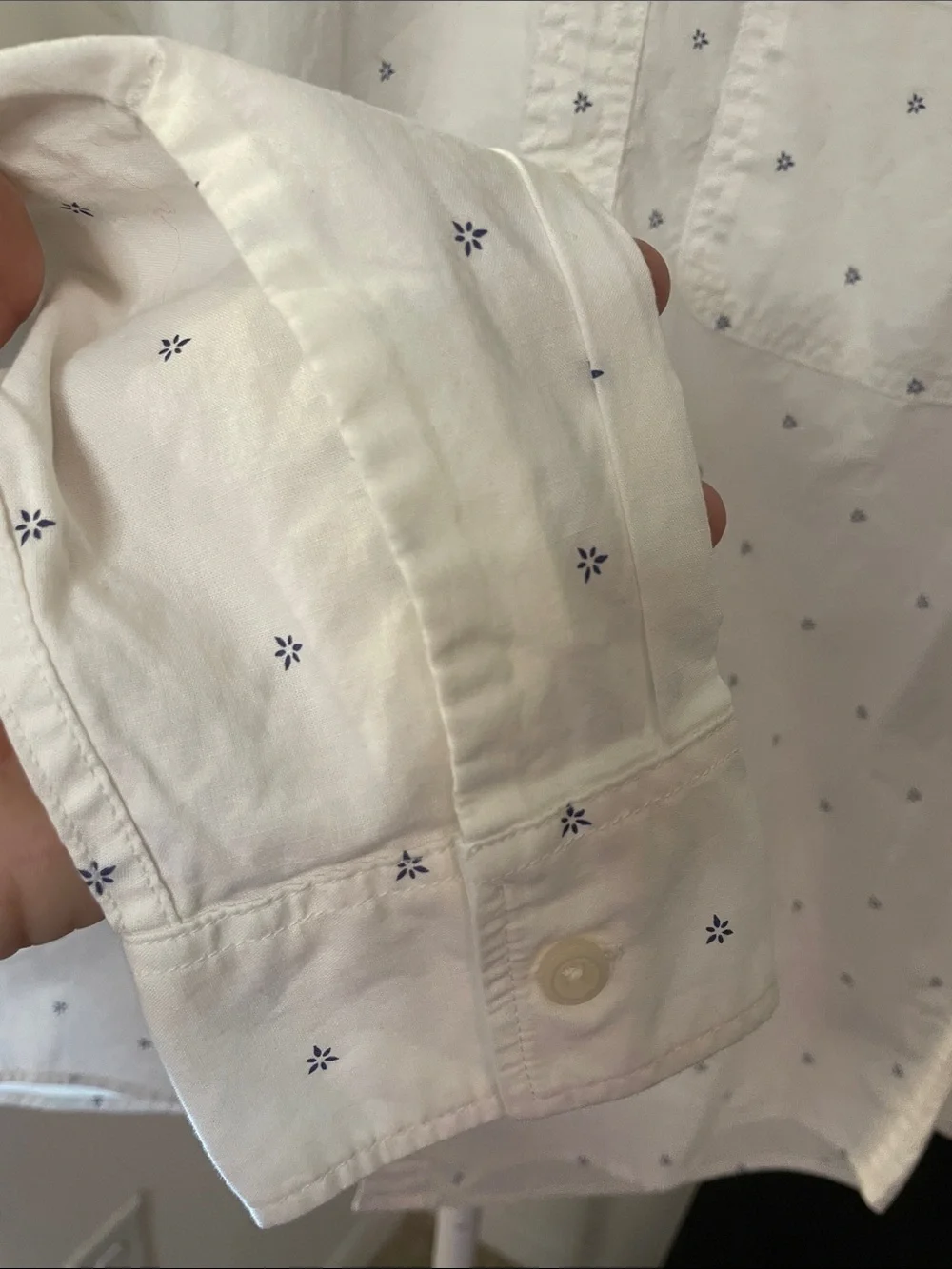 American Eagle Outfitters White Button-Down Shirt with Navy Microprint
